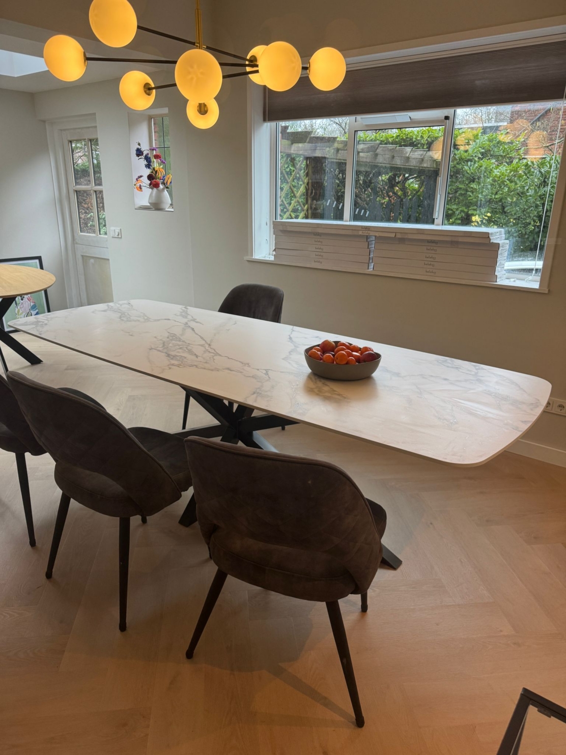 keramische marmerlook eettafel