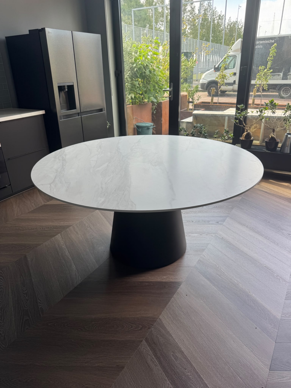 keramische marmerlook eettafel