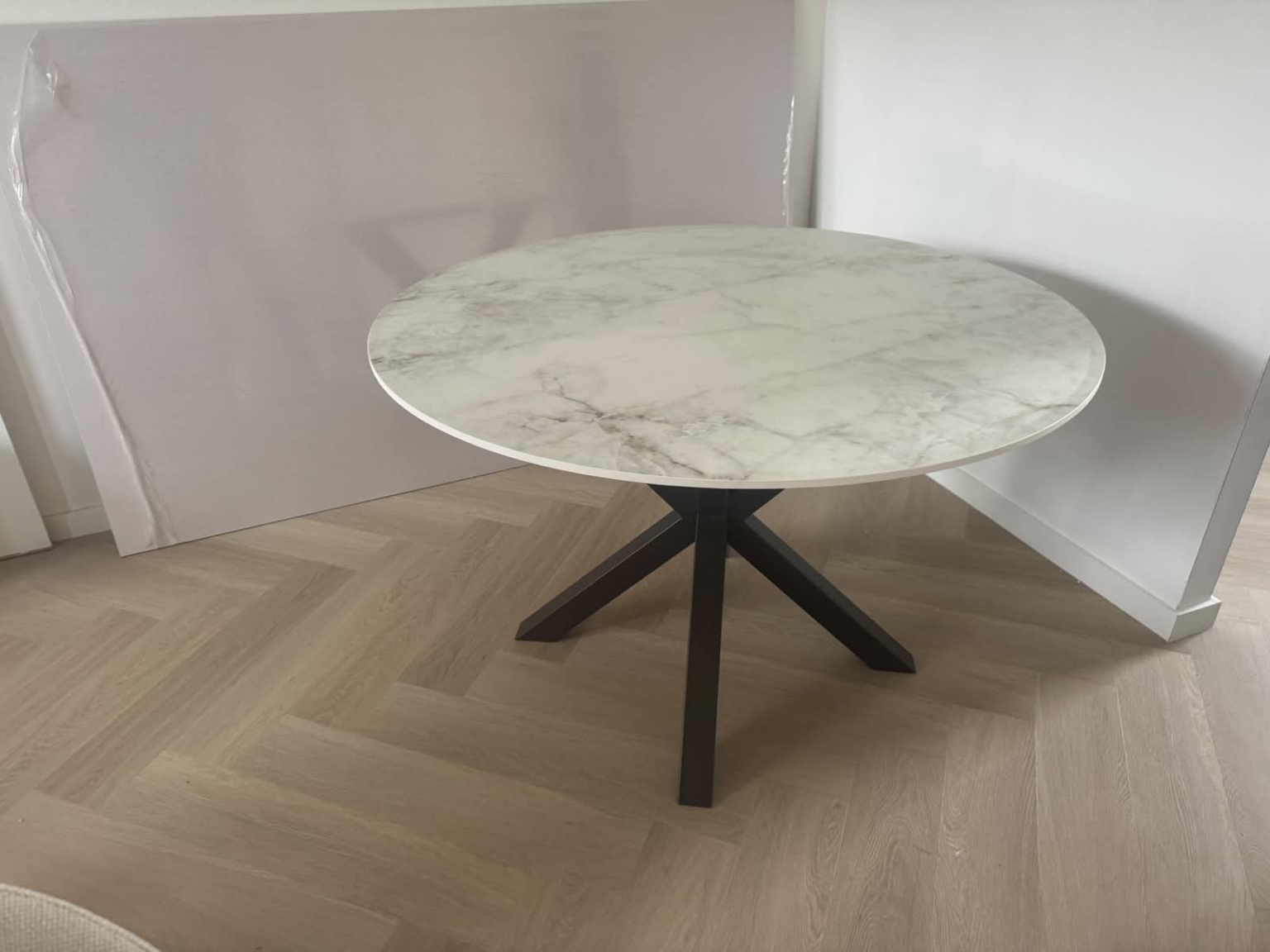 keramische marmerlook eettafel